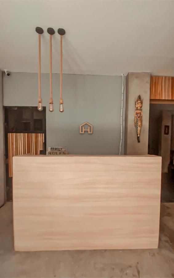 Holistic Pod Kuta Hostel *
